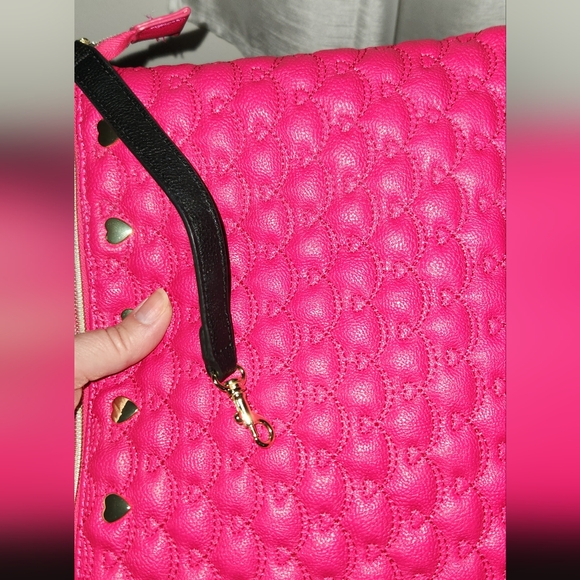 Betsey Johnson cosmetic bag - Picture 3 of 3